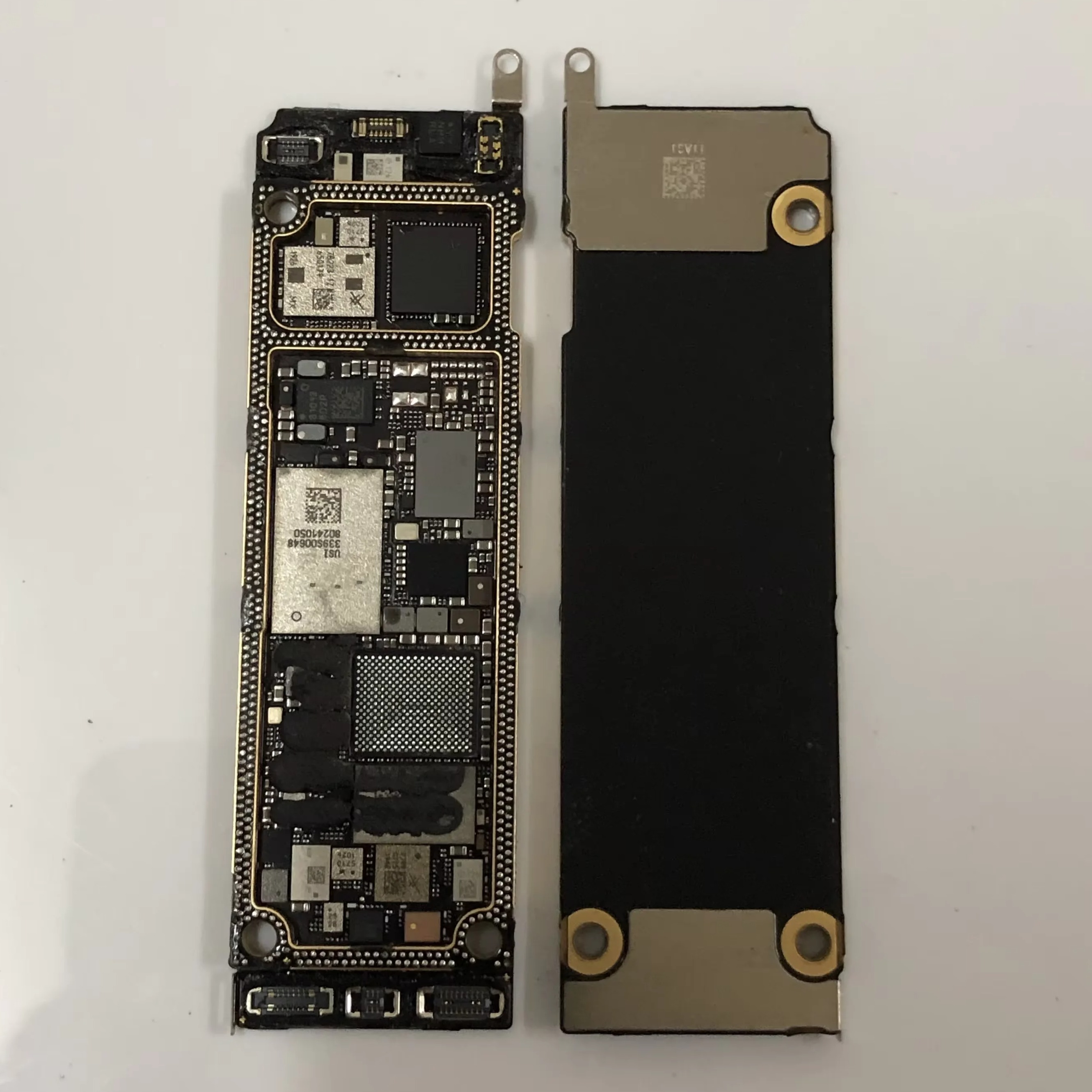 PLACA BASE CNC IPHONE 11 RF