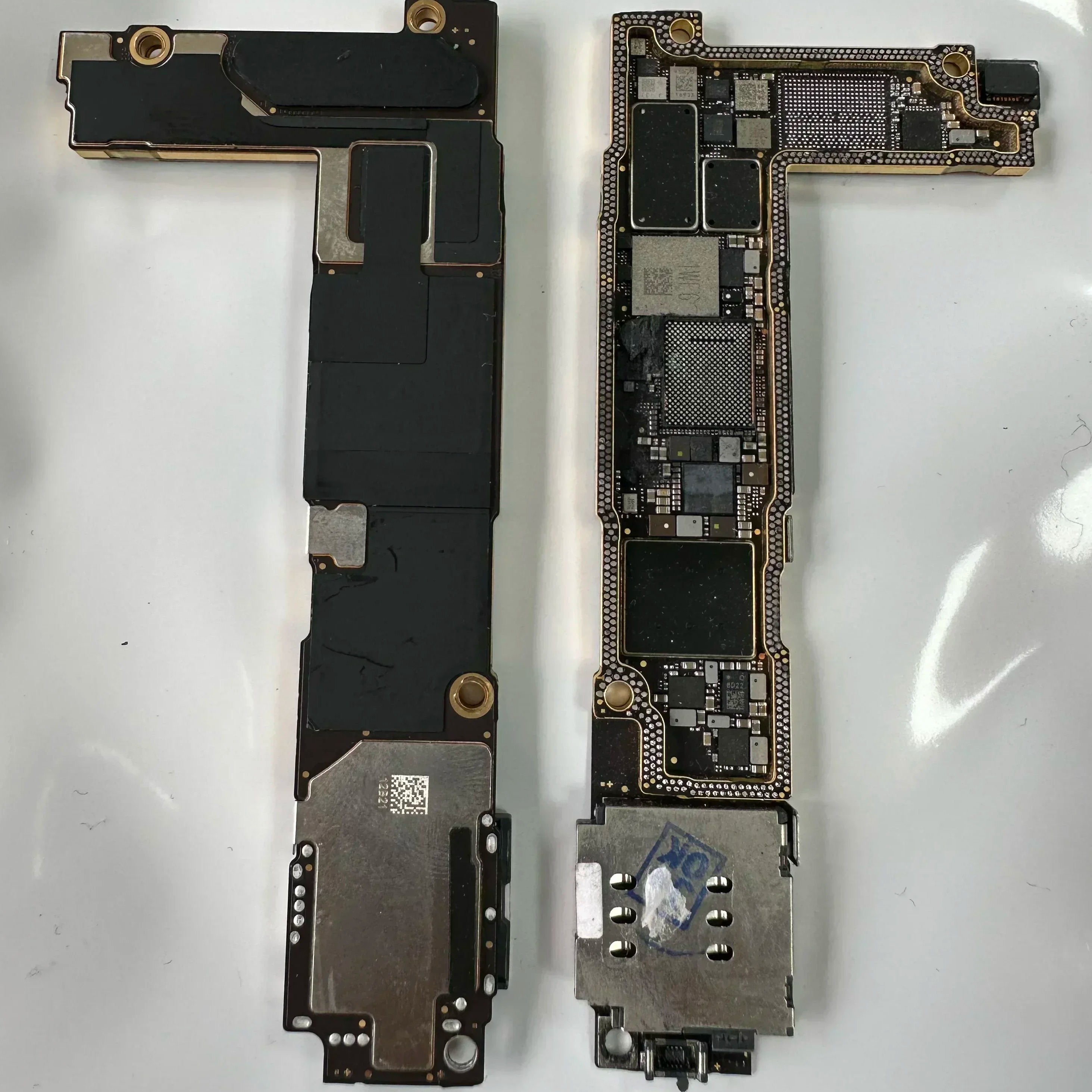 PLACA BASE CNC IPHONE 12MINI RF